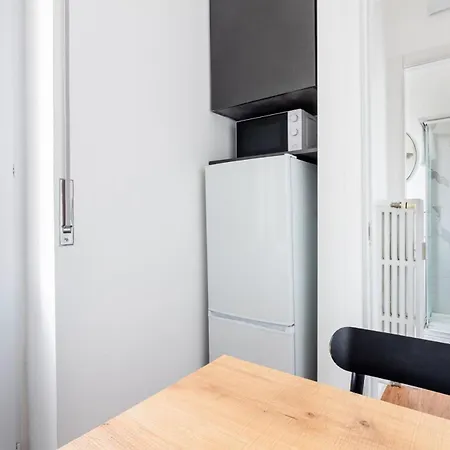 Homeby, Cozy Penthouse Apartment Milan